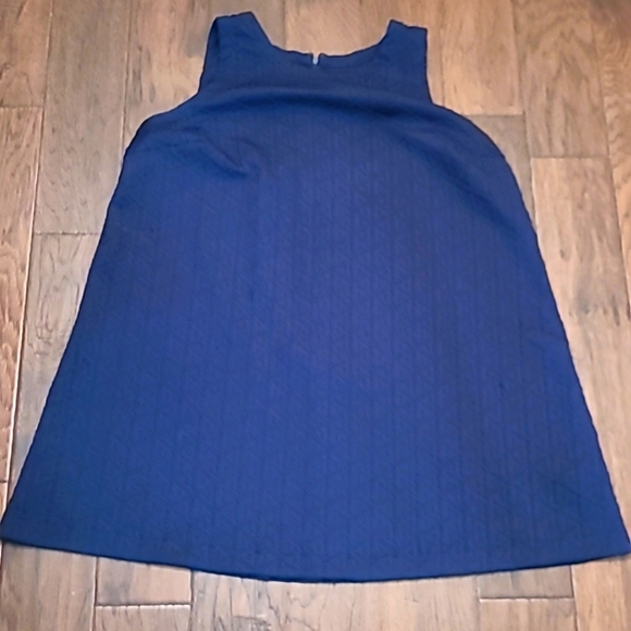 crown & ivy Dresses & Skirts - Crown & Ivy women's textured navy blue sleeveless dress size 2X